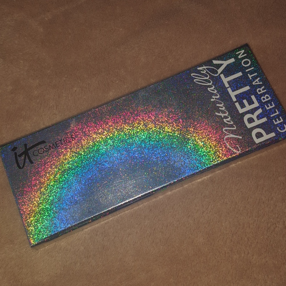 IT cosmetics Naturally pretty celebration palette